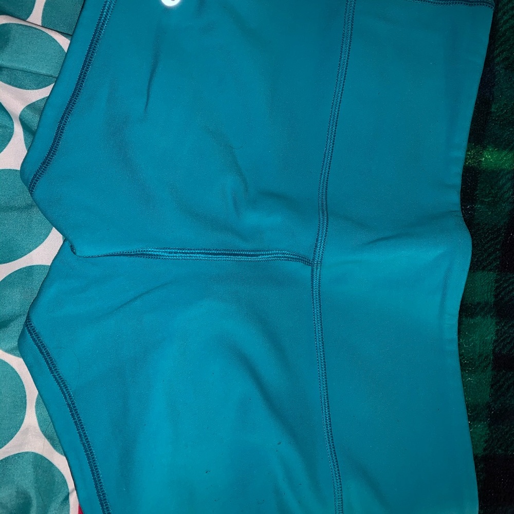 Lulu lemon wunder under shorts